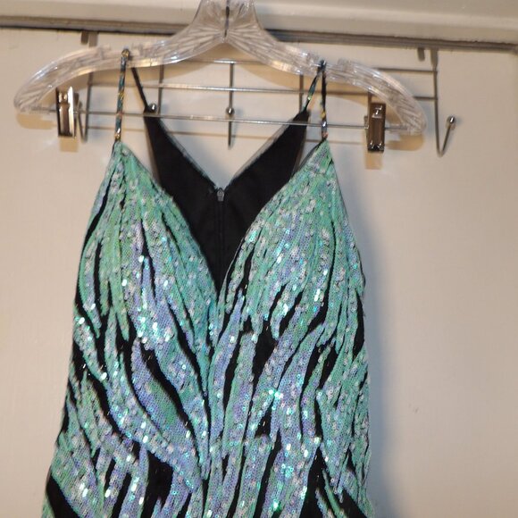Jasz Beautiful Sequined Maxi Formal Dress Sz 6 - Picture 1 of 11